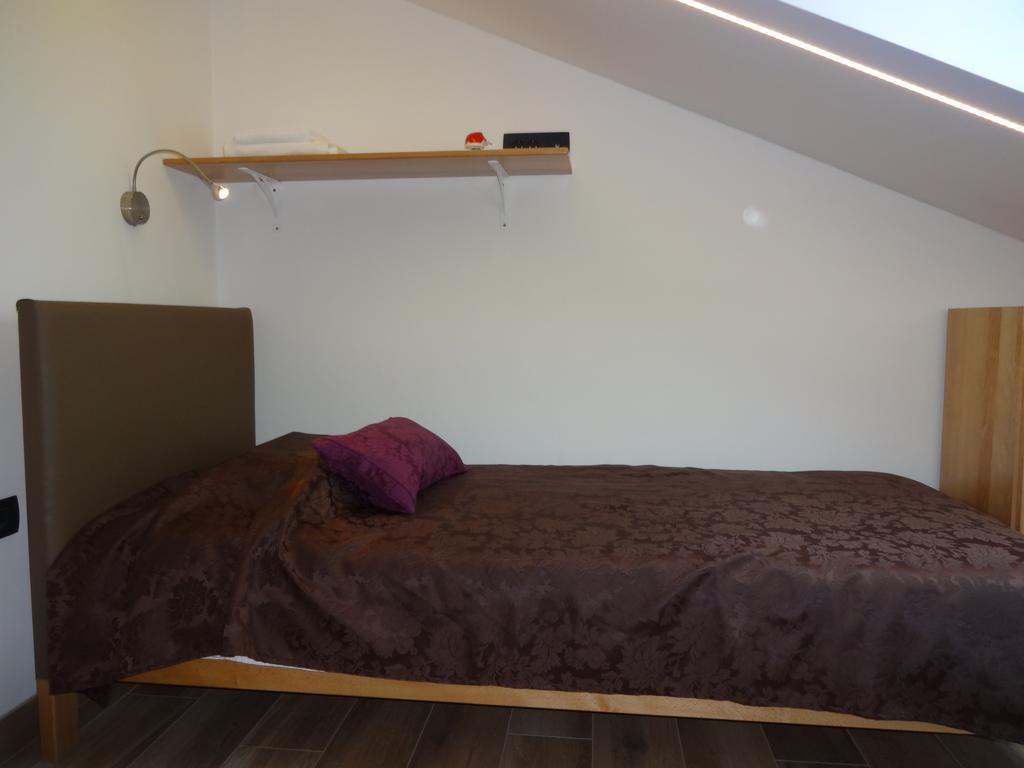 Fedrig Private Rooms & Apartment Kobarid Eksteriør bilde